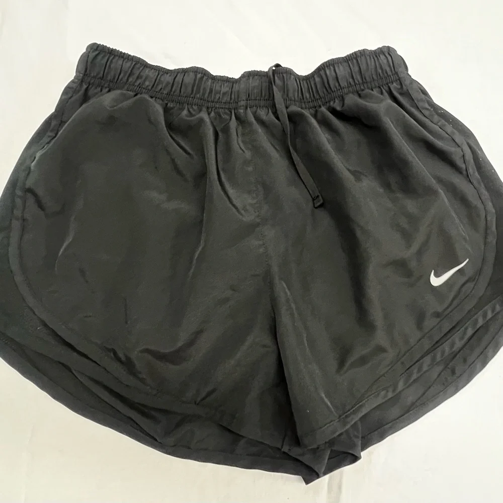 Nike Black and Pink Athletic Shorts Lot Womans Medium 1-floral 1-black